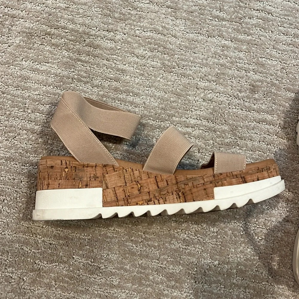 Steve Madden Strapped Ankle Platform Sandals Size 8.5 - Picture 2 of 6